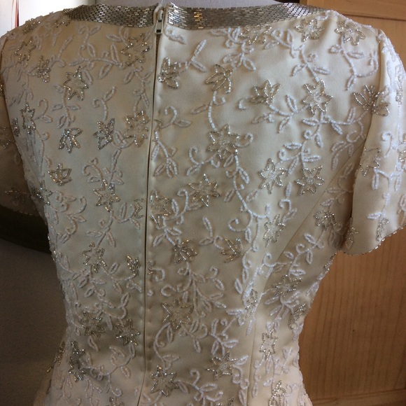 Zola Evening Cream Top and Skirt Set - Picture 5 of 6